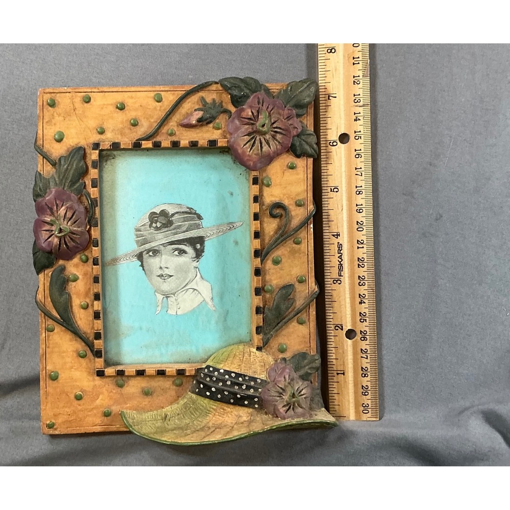 Vintage Victorian Style Resin Picture Frame Floral Sun Hat Polka Dot 8x6.5